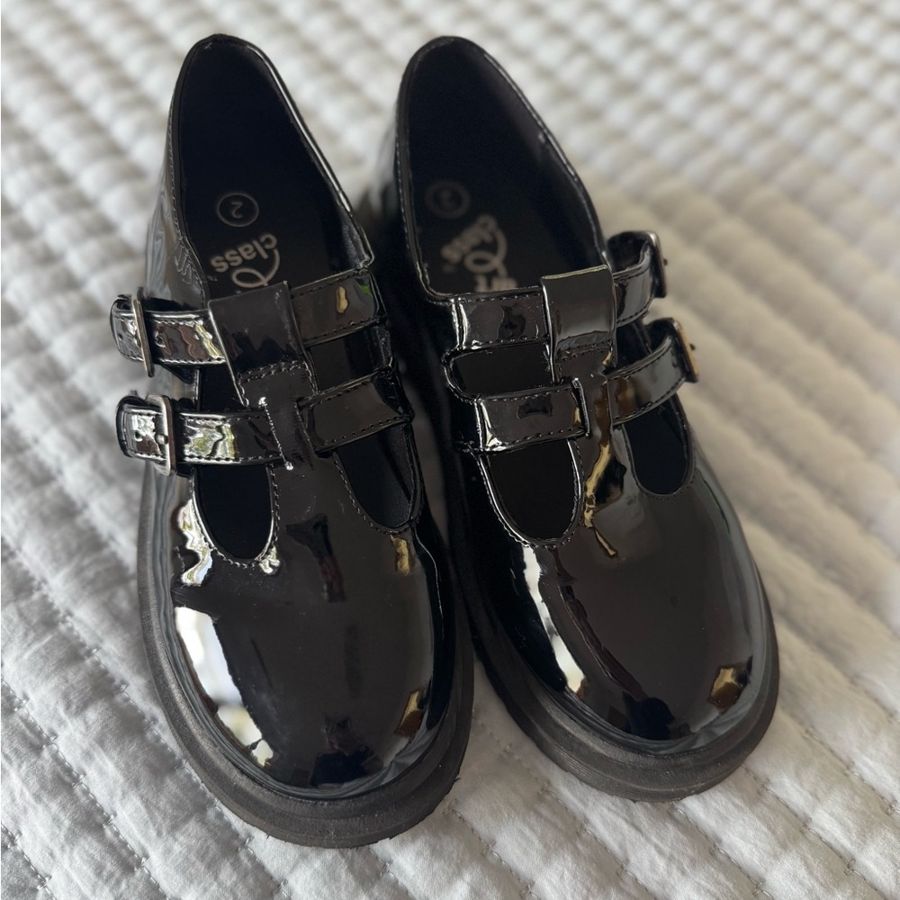 Art Class Patent Black Mary Janes, 2